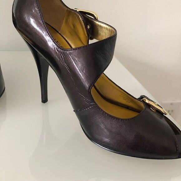 NWOT Guess Heels - Picture 5 of 8